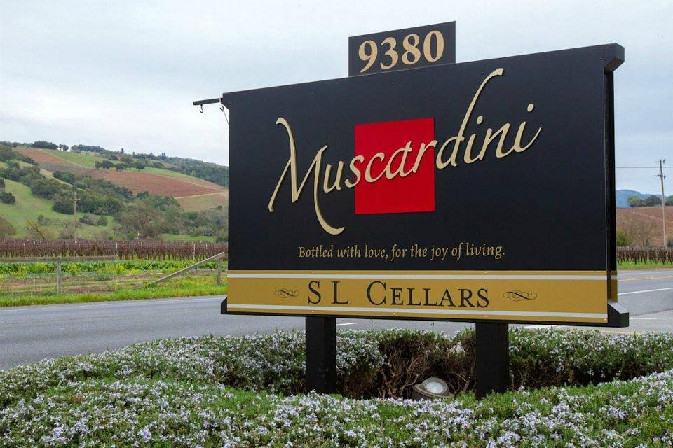 Muscardini Cellars - Sonoma Coast Wineries